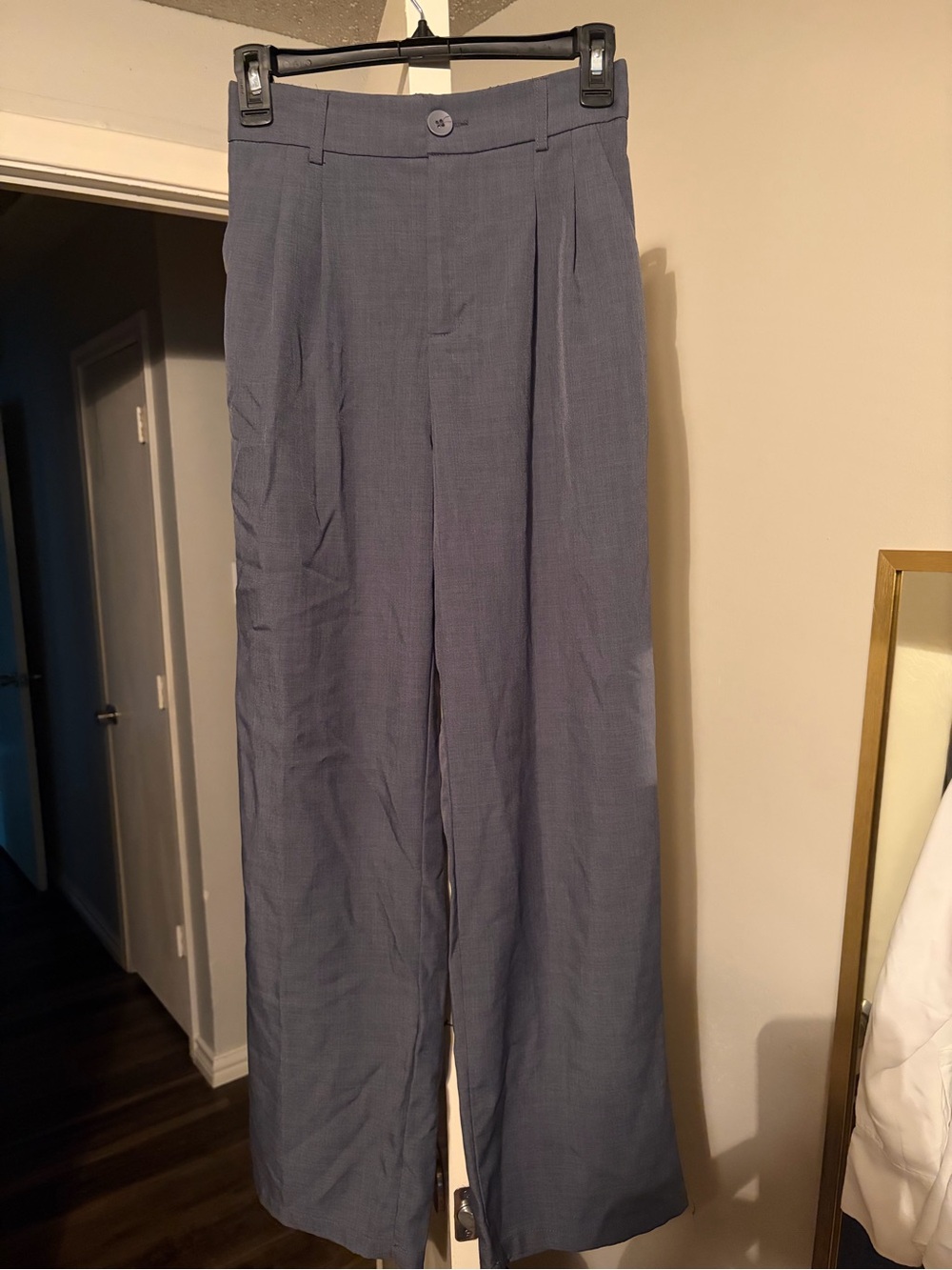 Pretty Garden Gray Trousers